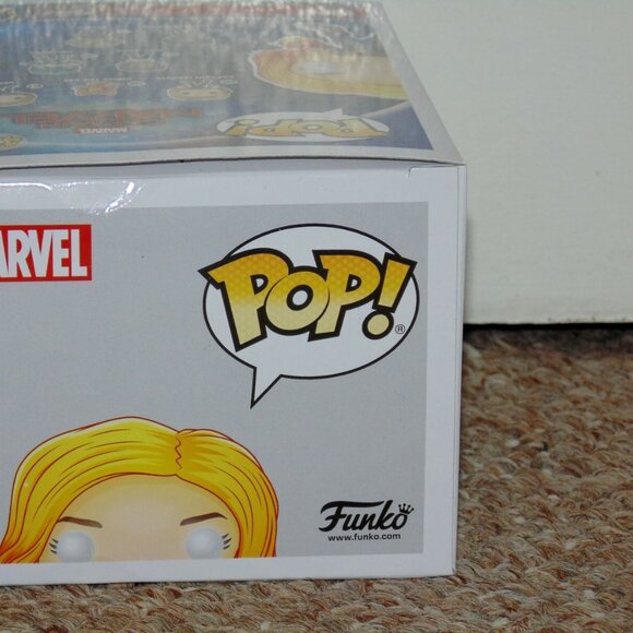 2019 Funko Pop! Marvel Captain Marvel Walmart Glow in the Dark New in Box # 432 - Picture 8 of 10